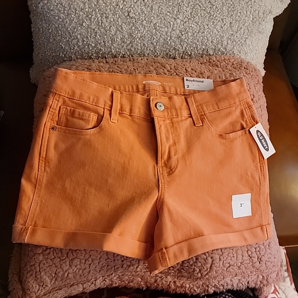 Old Navy Mid-Rise Boyfriend Jean Shorts